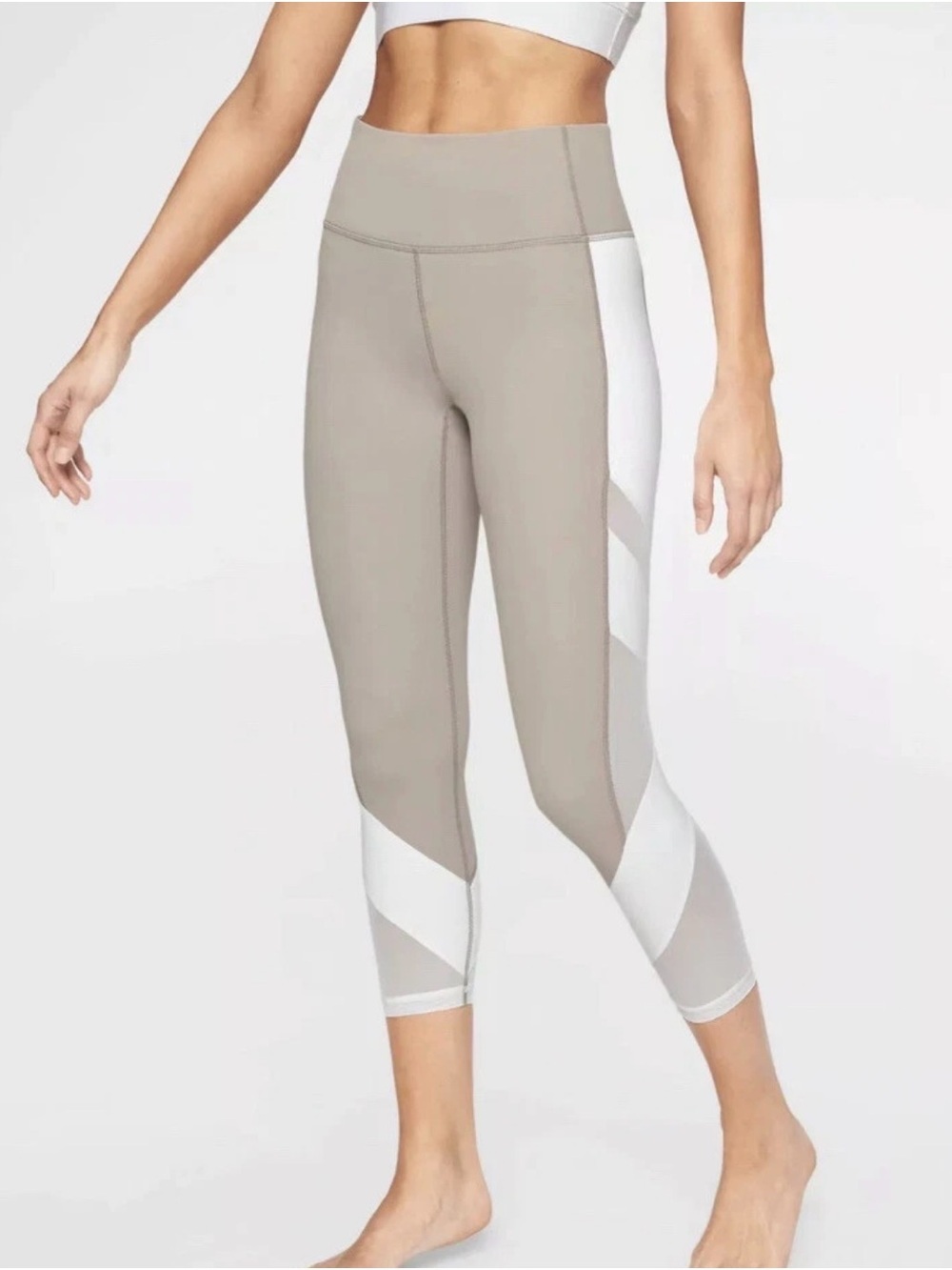Athleta Exhale Capri Tan/White Athletic Leggings